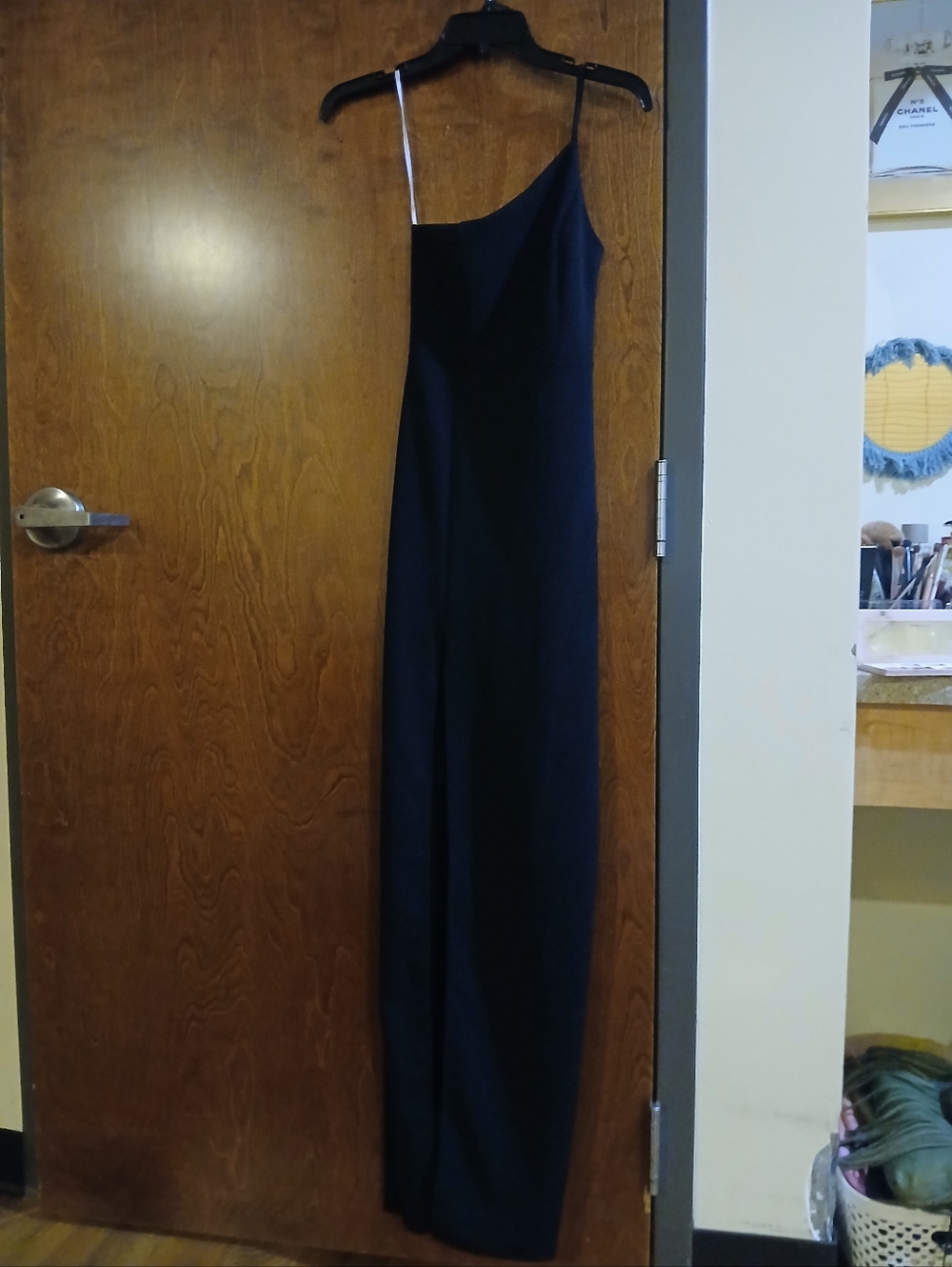 NWT/ LULUS black one shoulder maxi dress